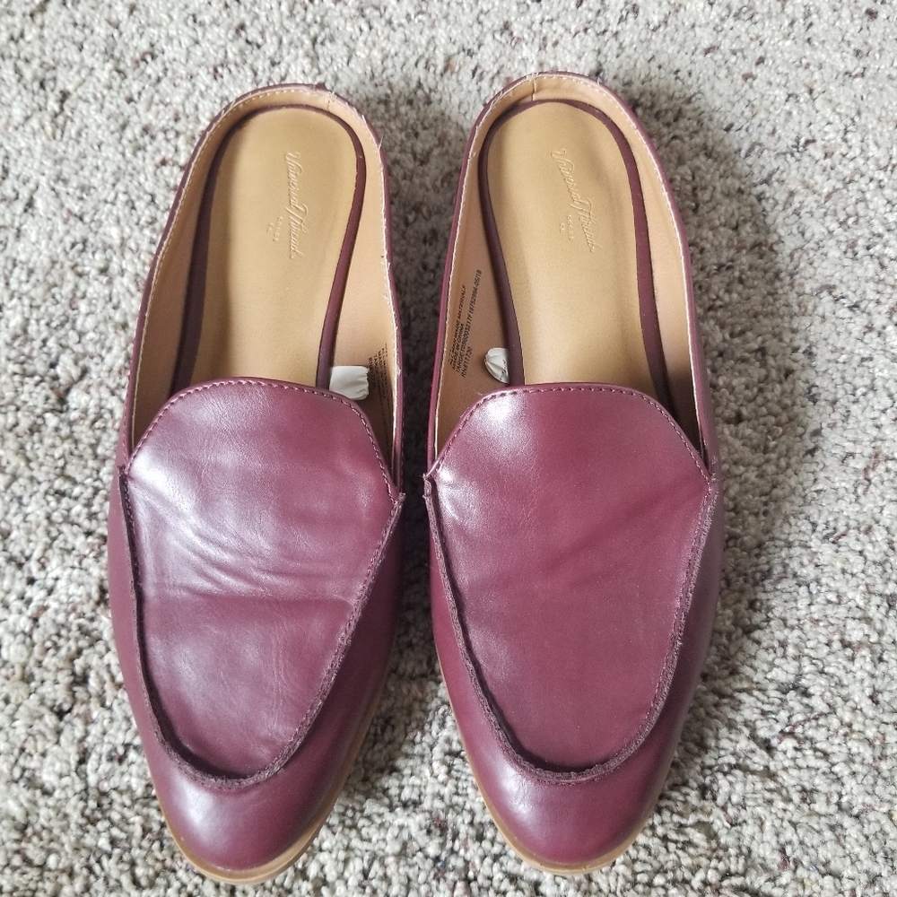 Universal Threads Mules